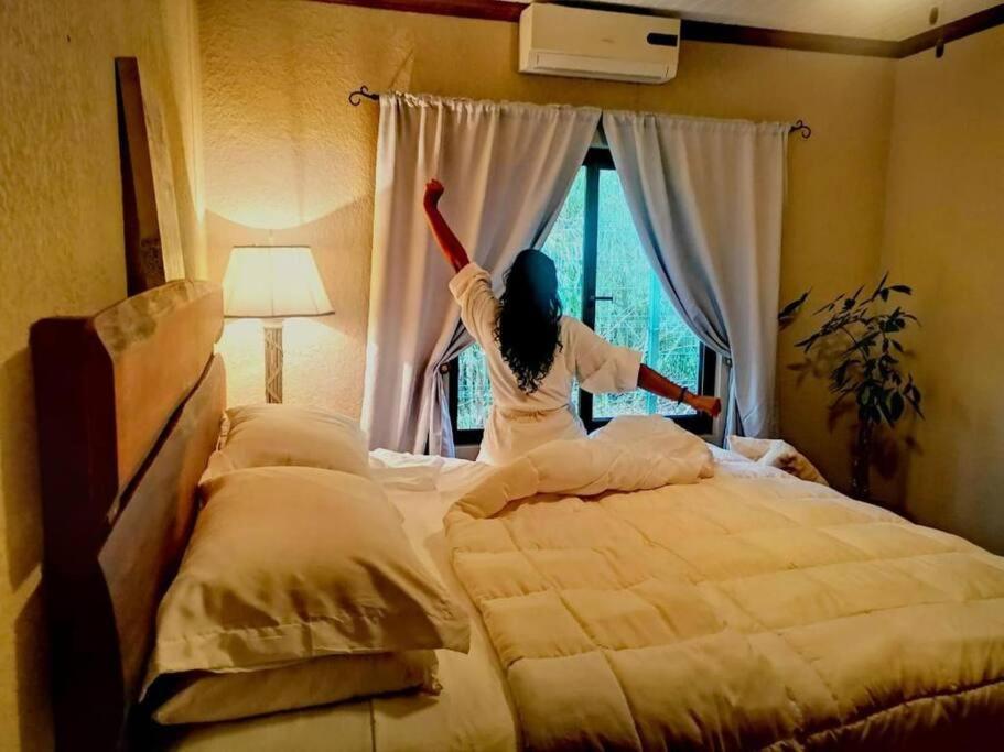 Vive Utila - Bed & Breakfast Eksteriør bilde