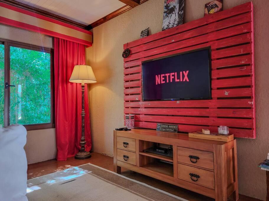Vive Utila - Bed & Breakfast Eksteriør bilde