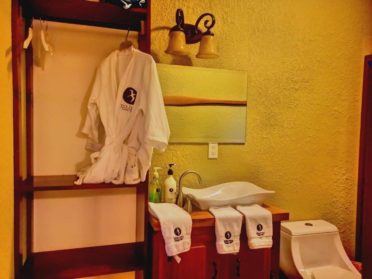 Vive Utila - Bed & Breakfast Rom bilde